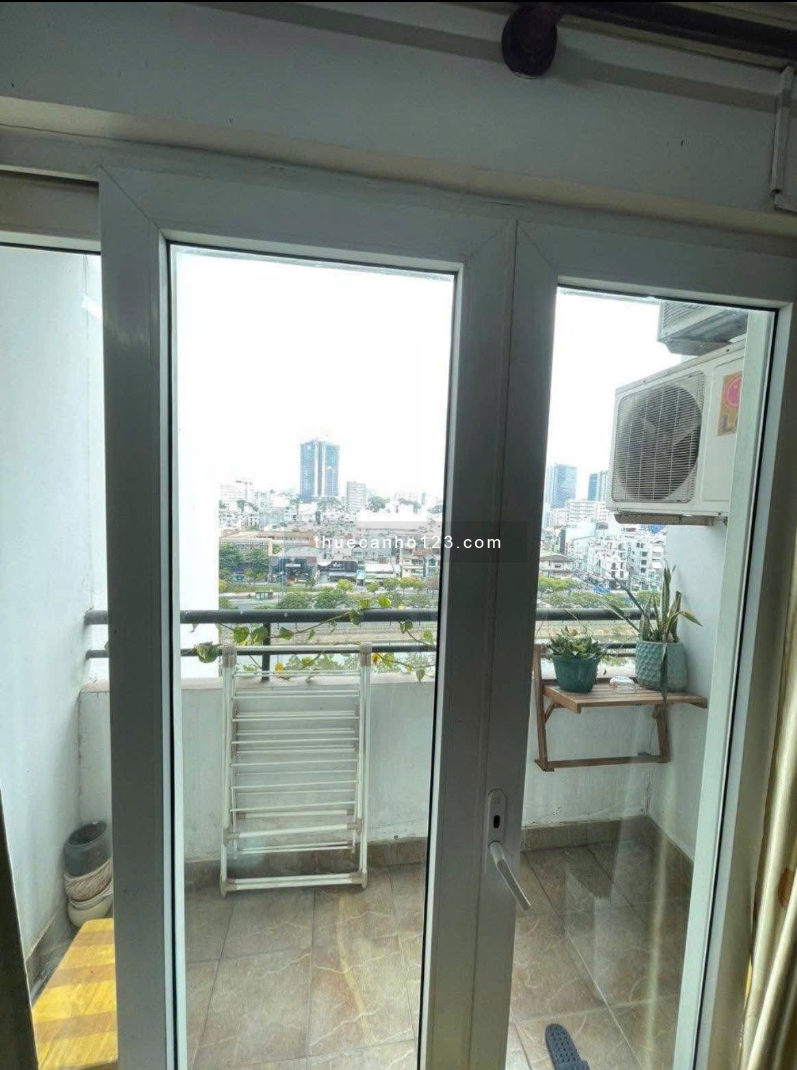 Chung cư Âu Cơ Tower, Âu Cơ, Tân Thành, TP: 80m2, 2pn, 2wc 9tr.