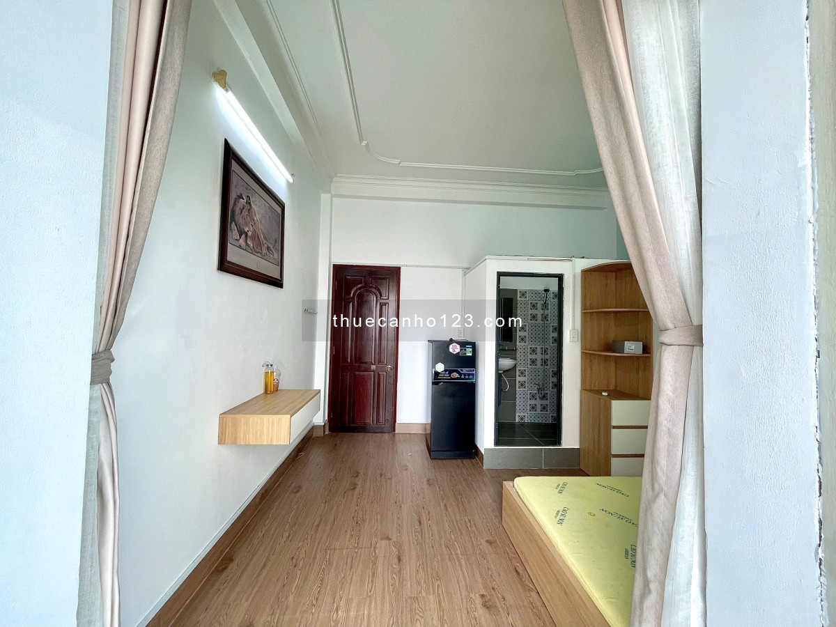 Căn Hộ Ban công Tách Bếp, Bùi Đình Tuý Bình Thạnh, Mới 100%, cho nuôi Pet, Ban công Lớn