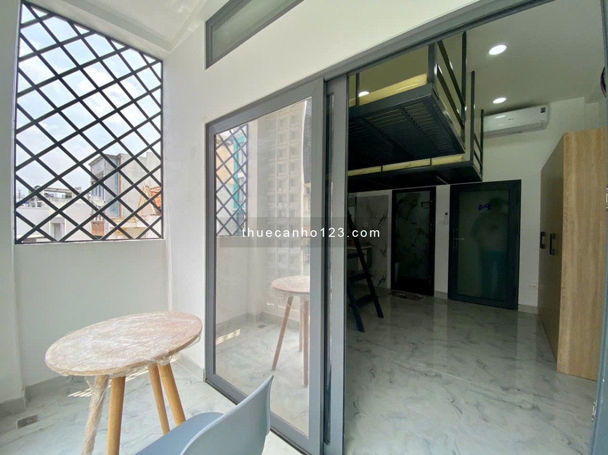 Căn Hộ Có Gác Full Nội Thất, Gần Ngã 4 Hàng Xanh, Bến Xe Miền Đông, Quận Bình Thạnh