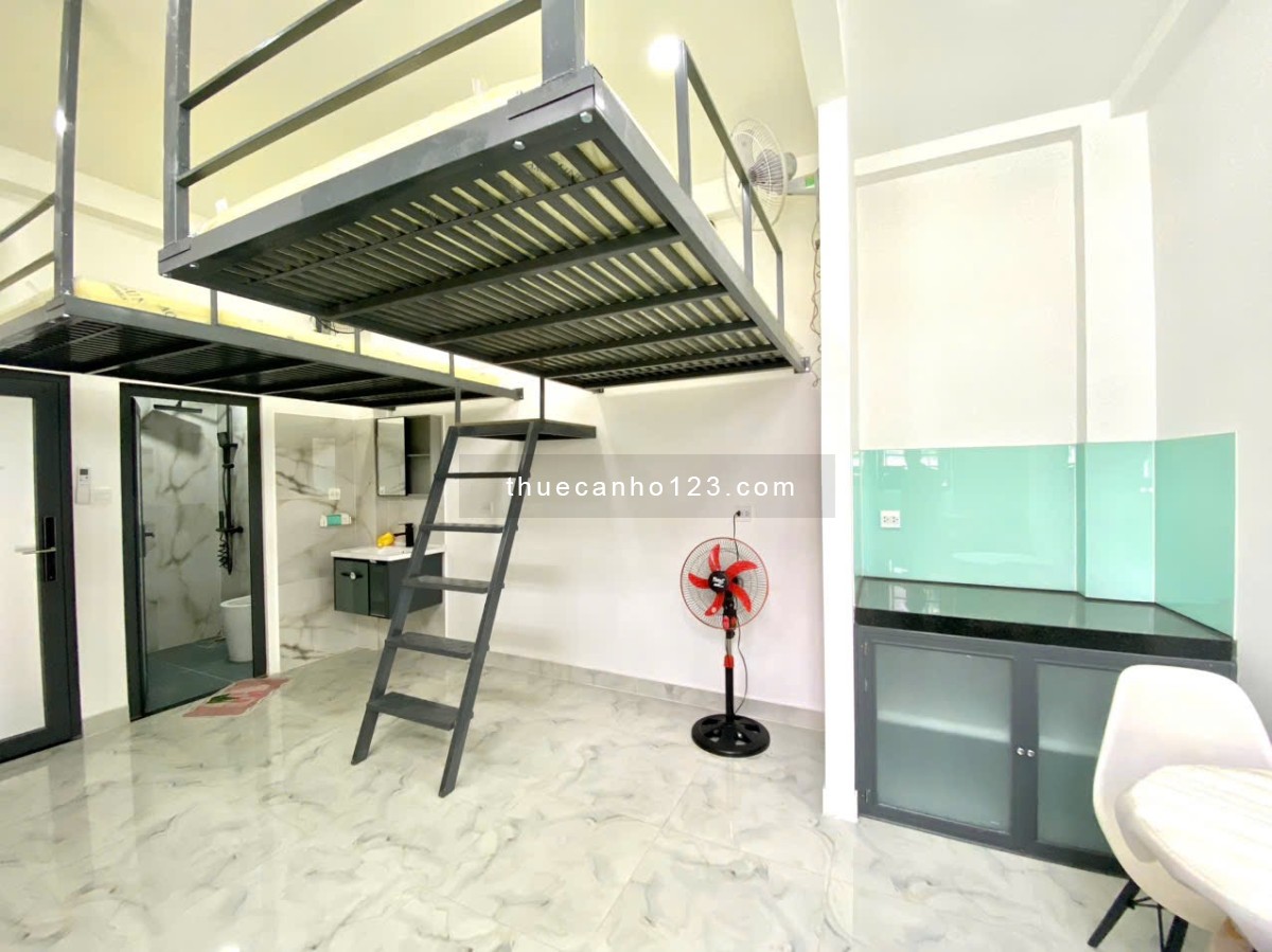 Căn Hộ Có Gác Full Nội Thất, Gần Ngã 4 Hàng Xanh, Bến Xe Miền Đông, Quận Bình Thạnh