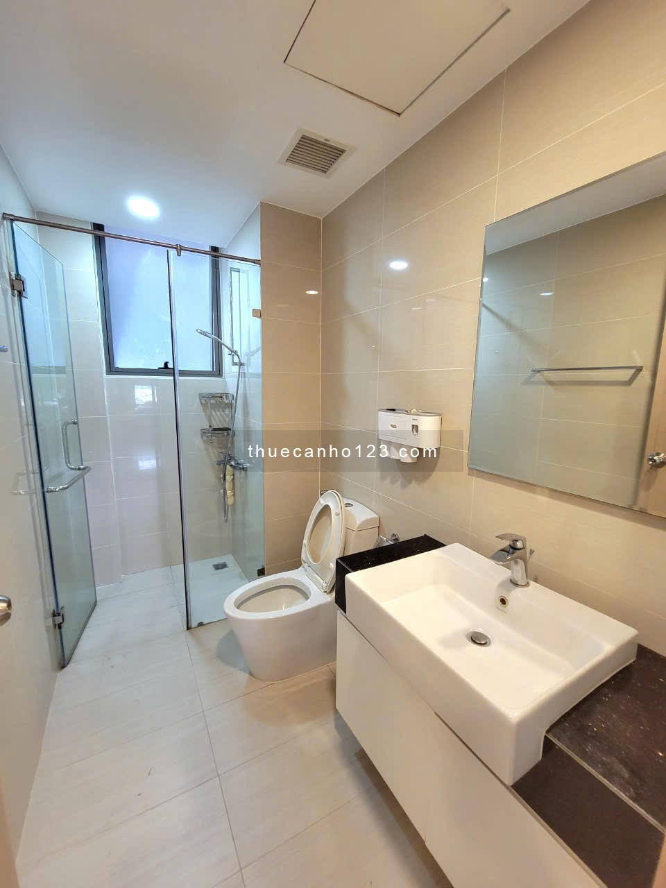 Cho thuê CH Central Plaza - 91 Phạm Văn Hai, 83m2, 3PN, 2WC, căn góc, nhà đẹp. Giá thật: 15 tr/th