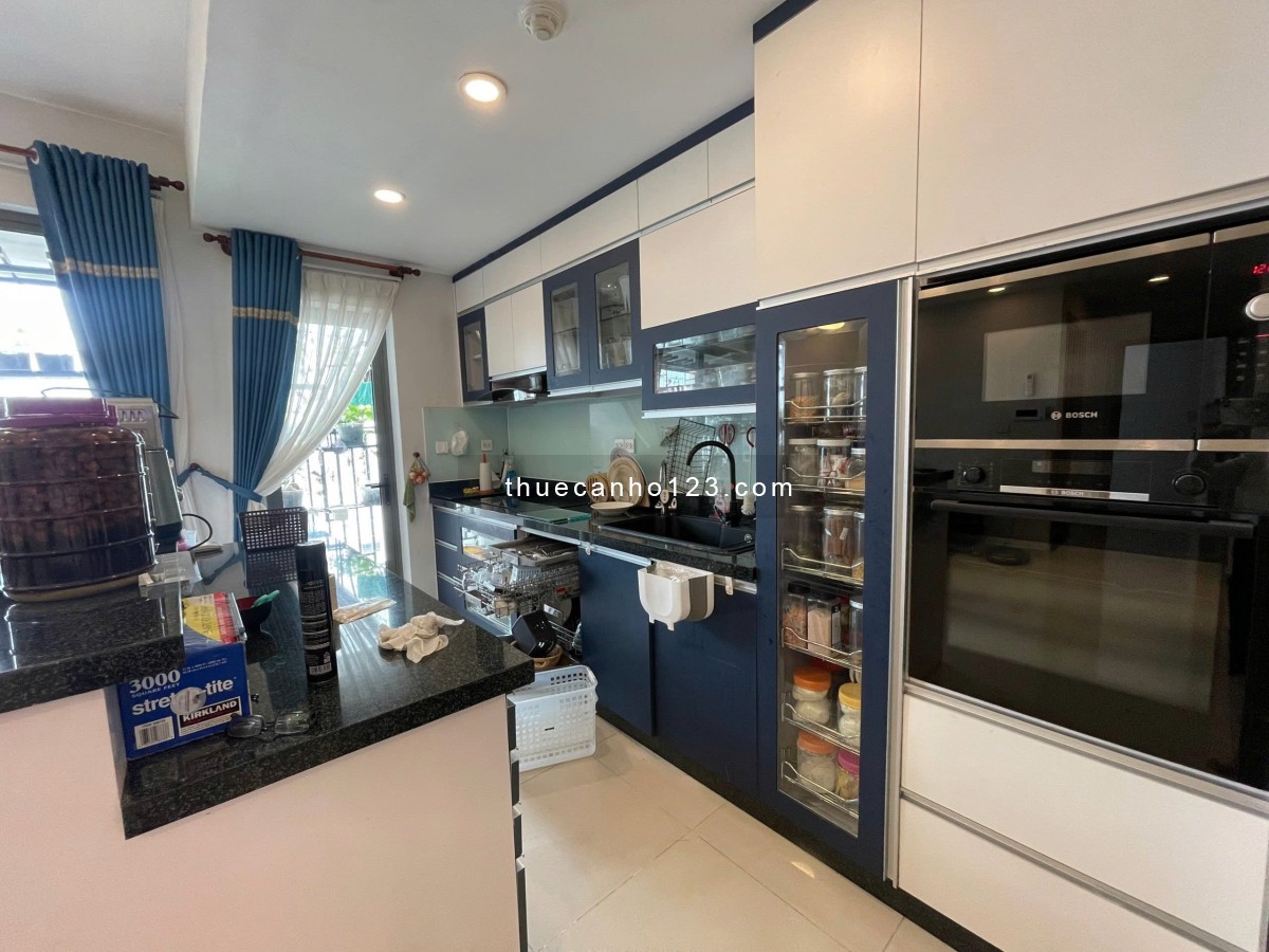 Gia đình cần cho thuê CH Cao Ốc BMC Q1, 90m2, 3pn, 2wc, có NT. Giá cho thuê: 13 tr/th