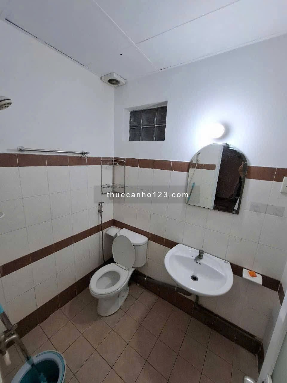 Chung cư Phú Đạt, Ung Văn Khiêm, P25, Bình Thanh: 2p ngủ, 70m2, 10tr