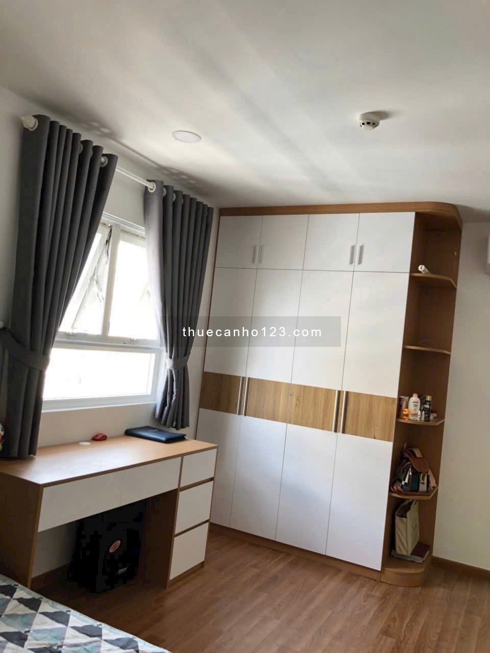 Resgreen Tower, Tân Phú: 76m2, 2p ngủ, 2wc, nội thất, 13tr/th