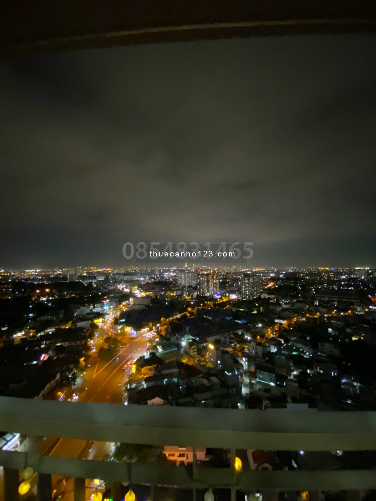 Cần cho thuê căn hộ 2pn 85m2 full nội thất - View trực diện Landmark - Giá 12tr/tháng
