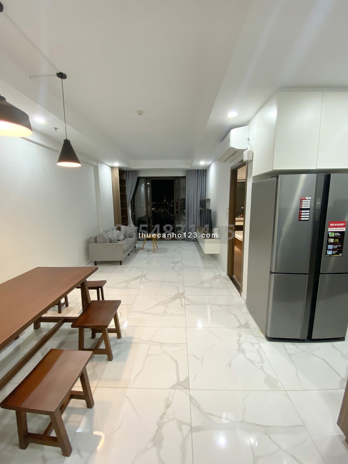 Cần cho thuê căn hộ 2pn 85m2 full nội thất - View trực diện Landmark - Giá 12tr/tháng