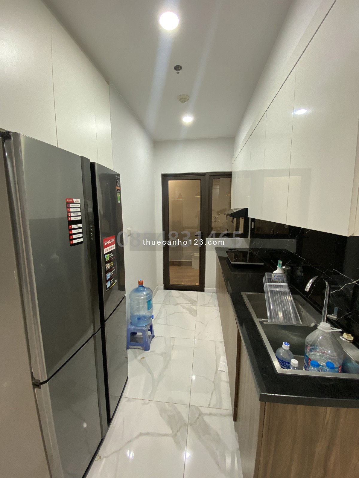 Cần cho thuê căn hộ 2pn 85m2 full nội thất - View trực diện Landmark - Giá 12tr/tháng
