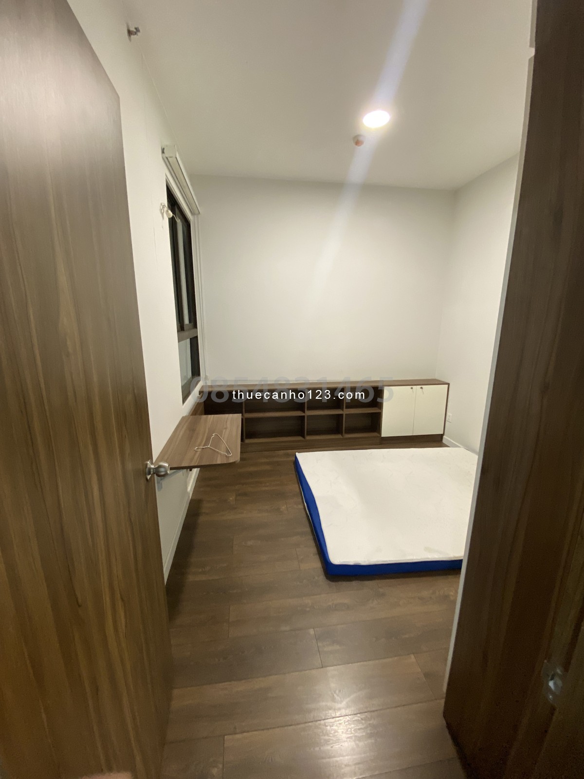 Cần cho thuê căn hộ 2pn 85m2 full nội thất - View trực diện Landmark - Giá 12tr/tháng