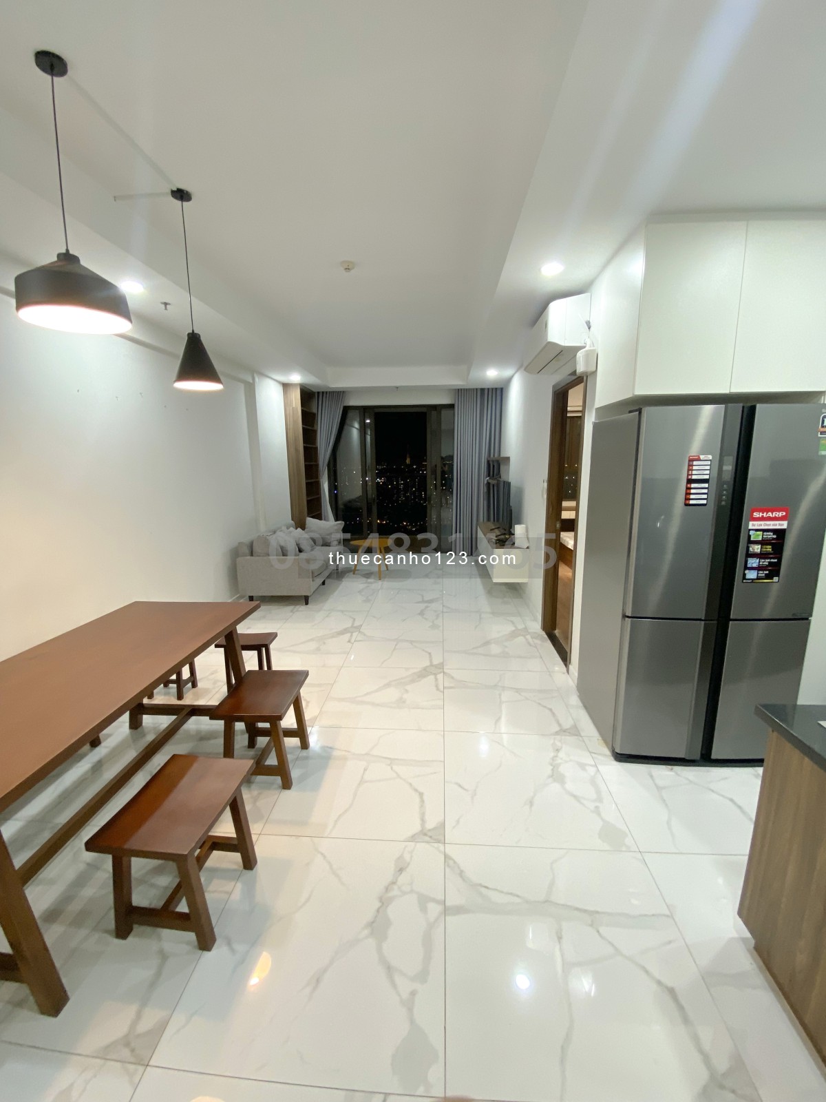Cần cho thuê căn hộ 2pn 85m2 full nội thất - View trực diện Landmark - Giá 12tr/tháng