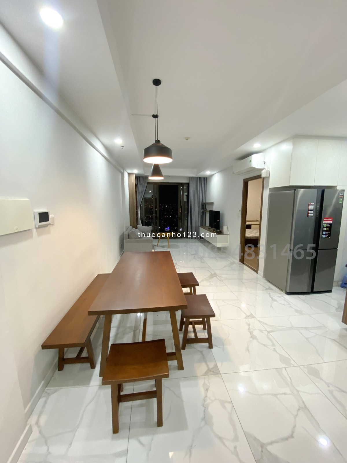 Cần cho thuê căn hộ 2pn 85m2 full nội thất - View trực diện Landmark - Giá 12tr/tháng