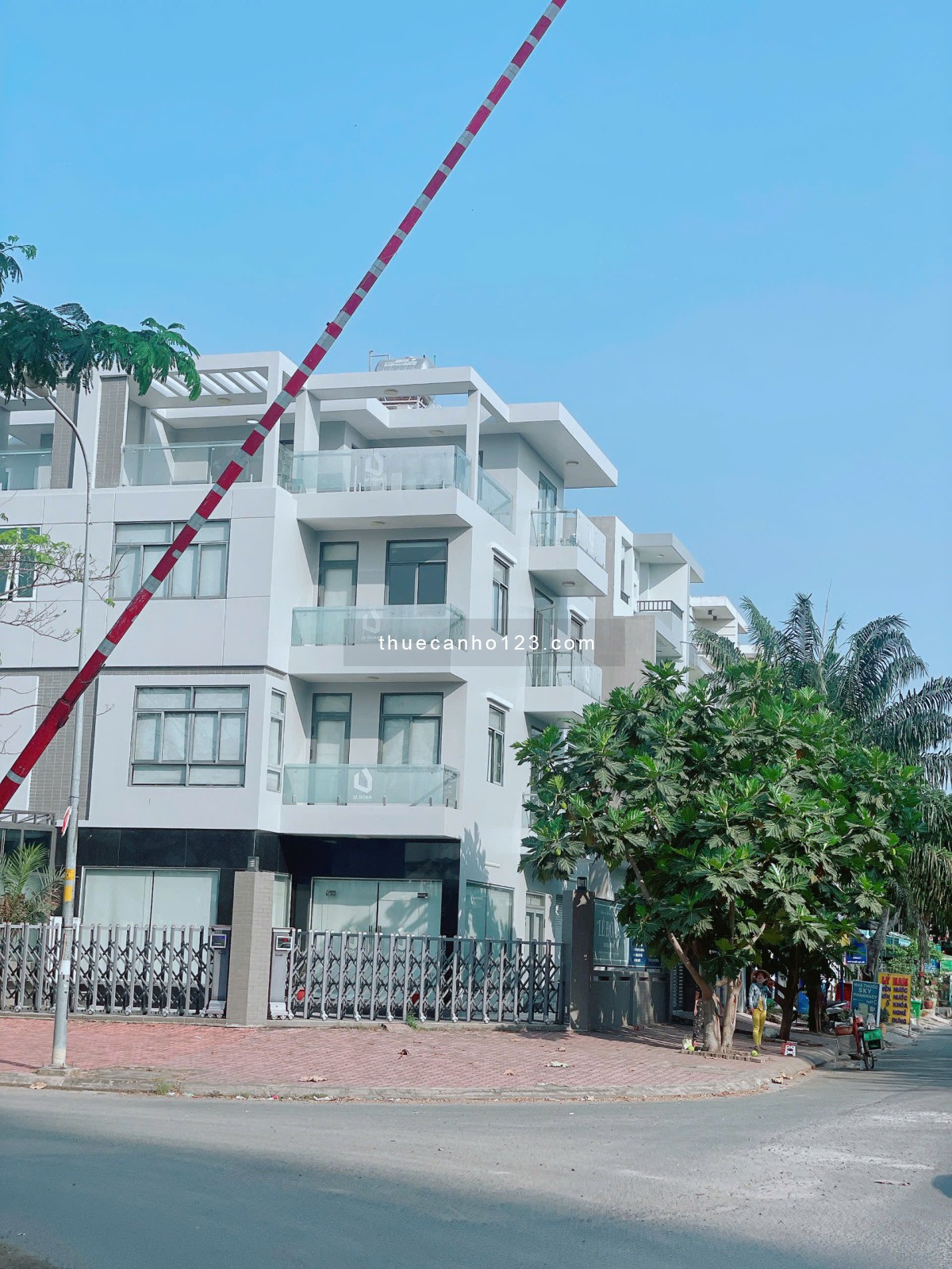 Căn hộ sinh viên giá rẻ - Phòng mới như hình 100% sau lưng ĐH Văn Hiến và kế bên ĐH Kinh Tế HCM