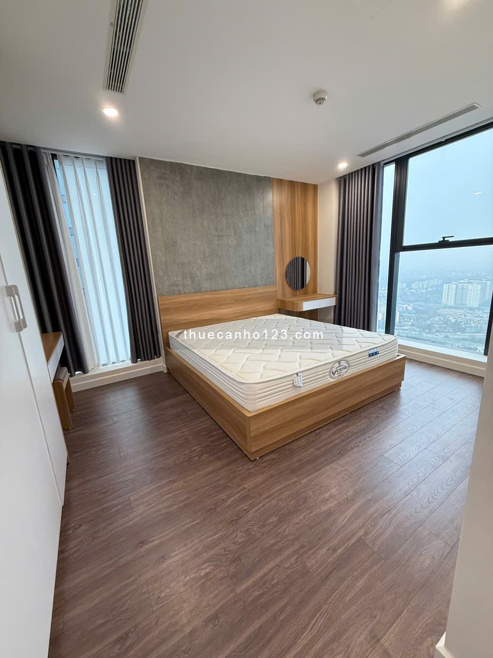 Cho thuê căn hộ 3PN full đồ 23tr Sunshine City Ciputra