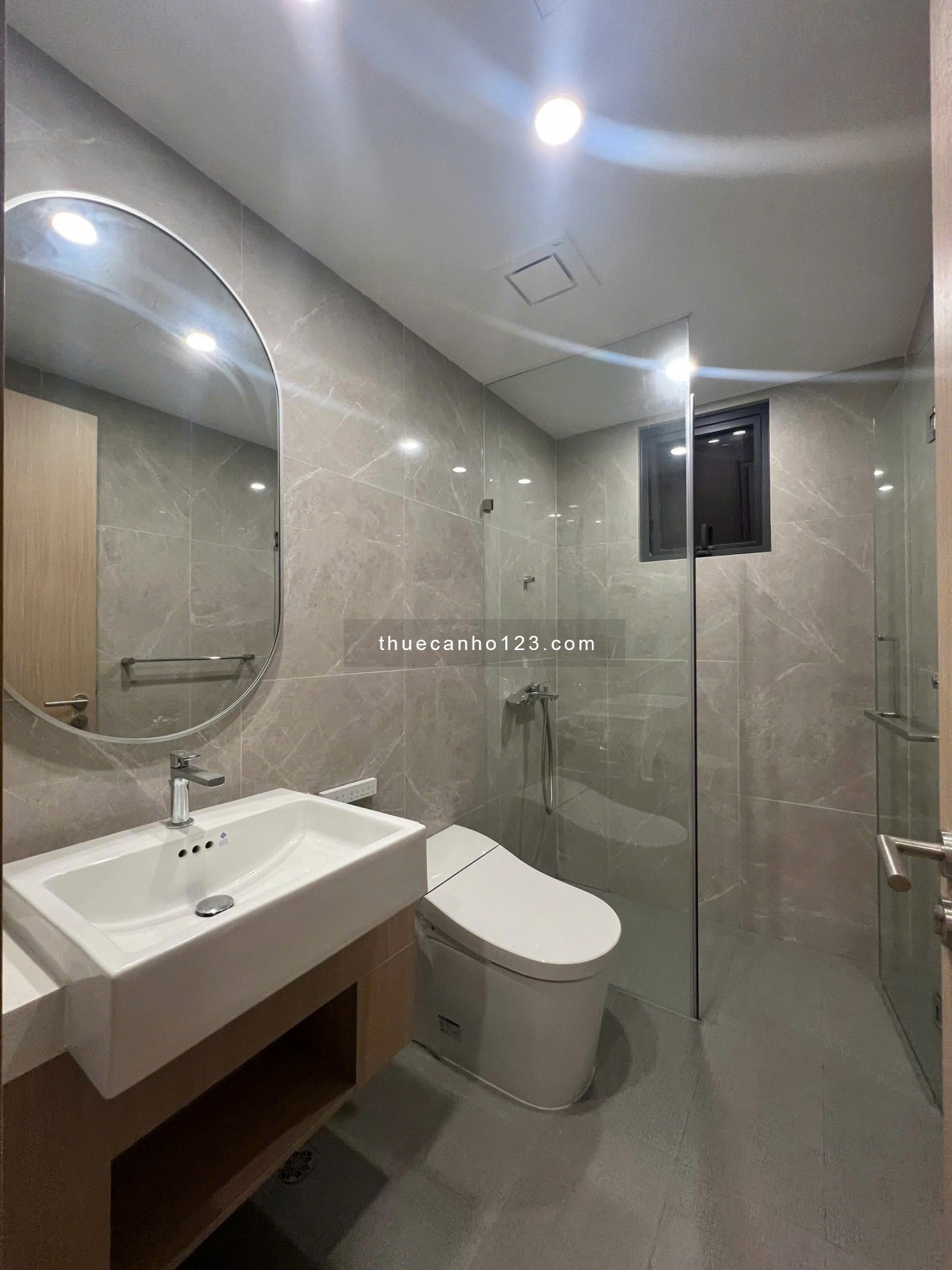 Cho thuê căn hộ chung cư cao cấp Masteri Centre Point quận 9