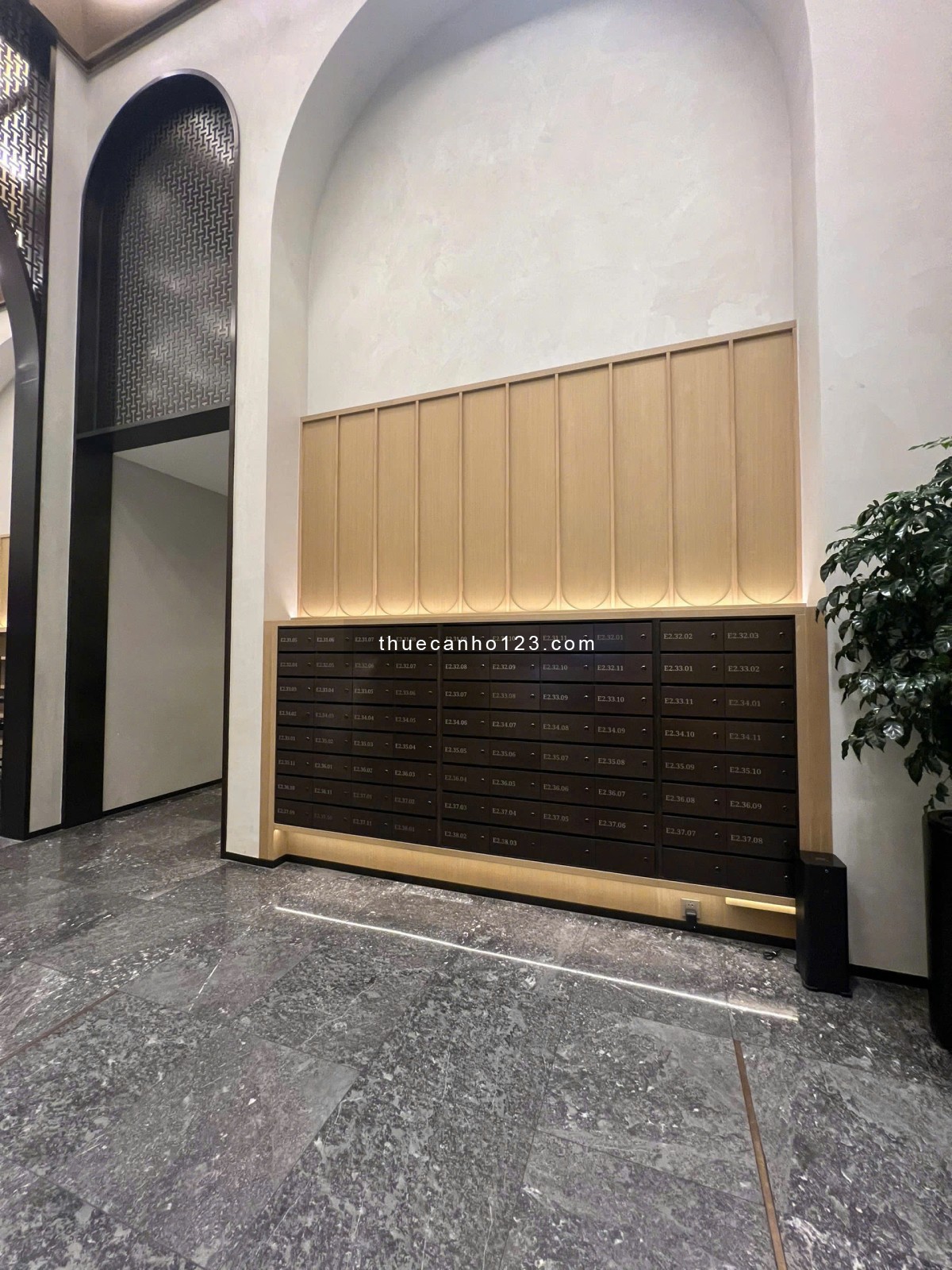 Cho thuê căn hộ chung cư cao cấp Masteri Centre Point quận 9