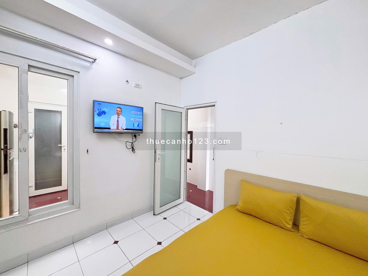 Căn hộ DV 2PN gần Lotte Mart Tân Bình, nằm ở mặt tiền Phạm Văn Hai