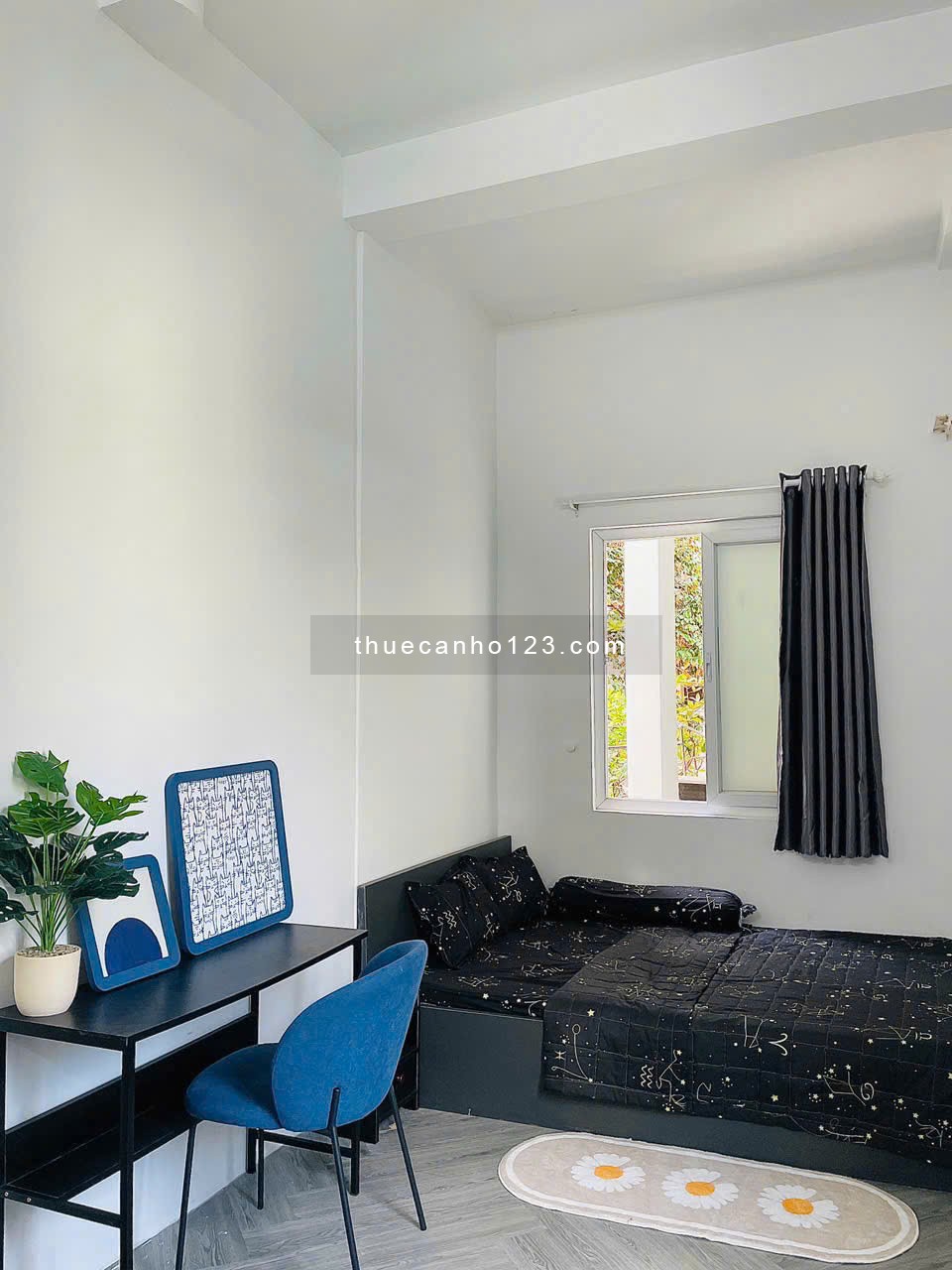 Cho thuê căn hộ quận 1-2PN+1PK 55m2, Balcony + máy giặt riêng. Cho nuôi pet. Gần VLU, Takashimaya