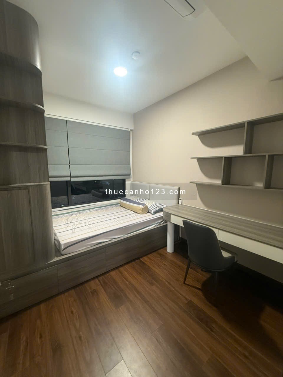 Cho Thuê 2PN Full Nội Thất Cao Cấp Chỉ 14.5tr - Free PQL 18 Tháng Tại Akari City