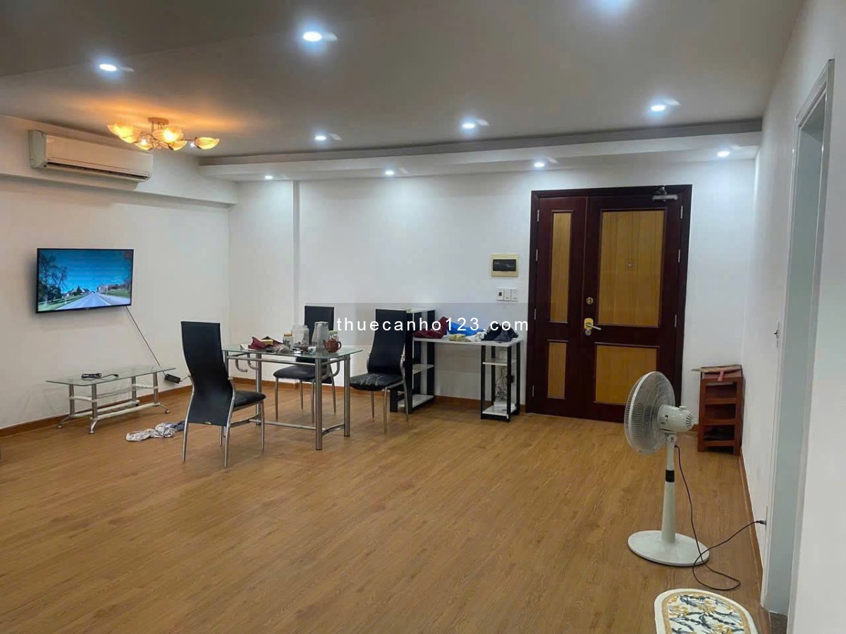 Chung cư Ruby Garden, P15, Tân Bình: 84m2, 2p ngủ, có NTCB, 10tr/th