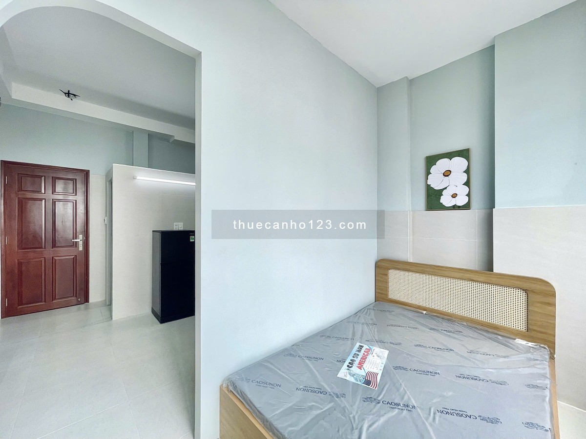 Cho thuê căn hộ 1PN, cửa sổ trời, full nội thất – Ngay sân bay Tân Sơn Nhất