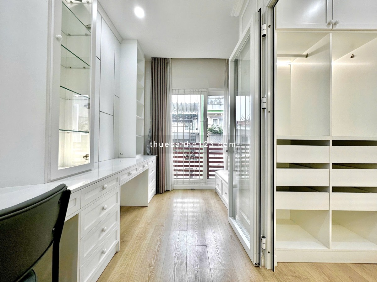 Cho thuê căn hộ 2 phòng ngủ luxury – Mới 100% – Có bãi ô tô – Cam kết giá rẻ nhất thị trường