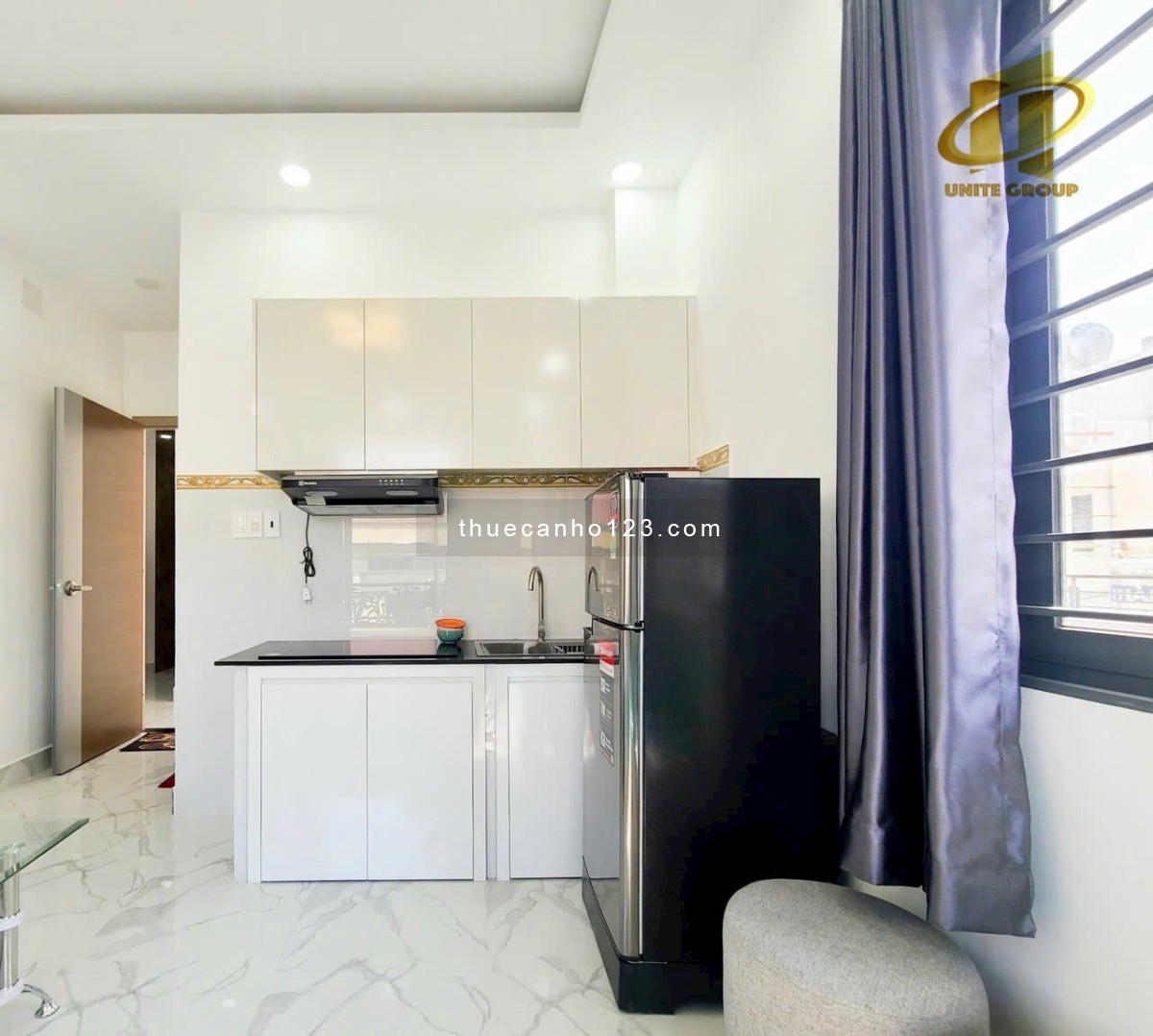 Thuê ngay studio cửa sổ 30m2 gần Ngã tư Hàng Xanh, UEF, Hutech ngay Điện Biên Phủ, Bình Thạnh