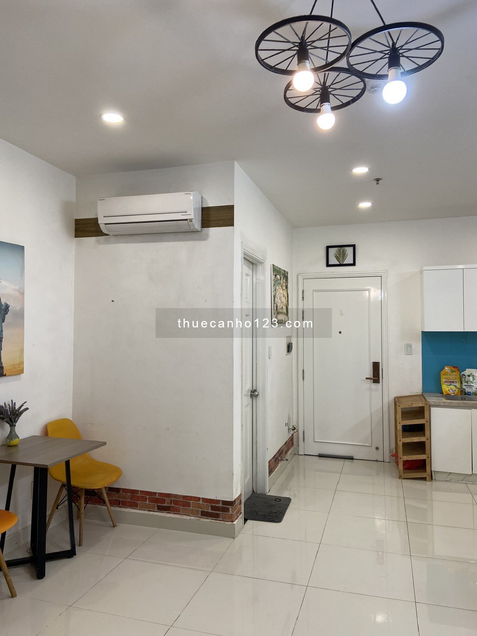 Chung cư Florita quận 7 - Diện tích 38m2 - Giá 10tr/thang