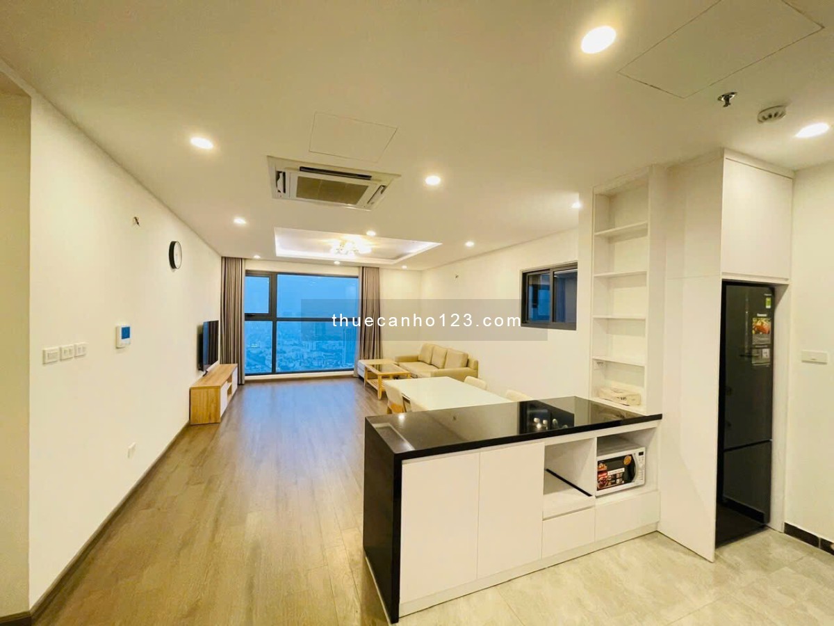 Cho thuê căn hộ FLC 265 Cầu Giấy 3 phòng ngủ, full nội thất, 116m2