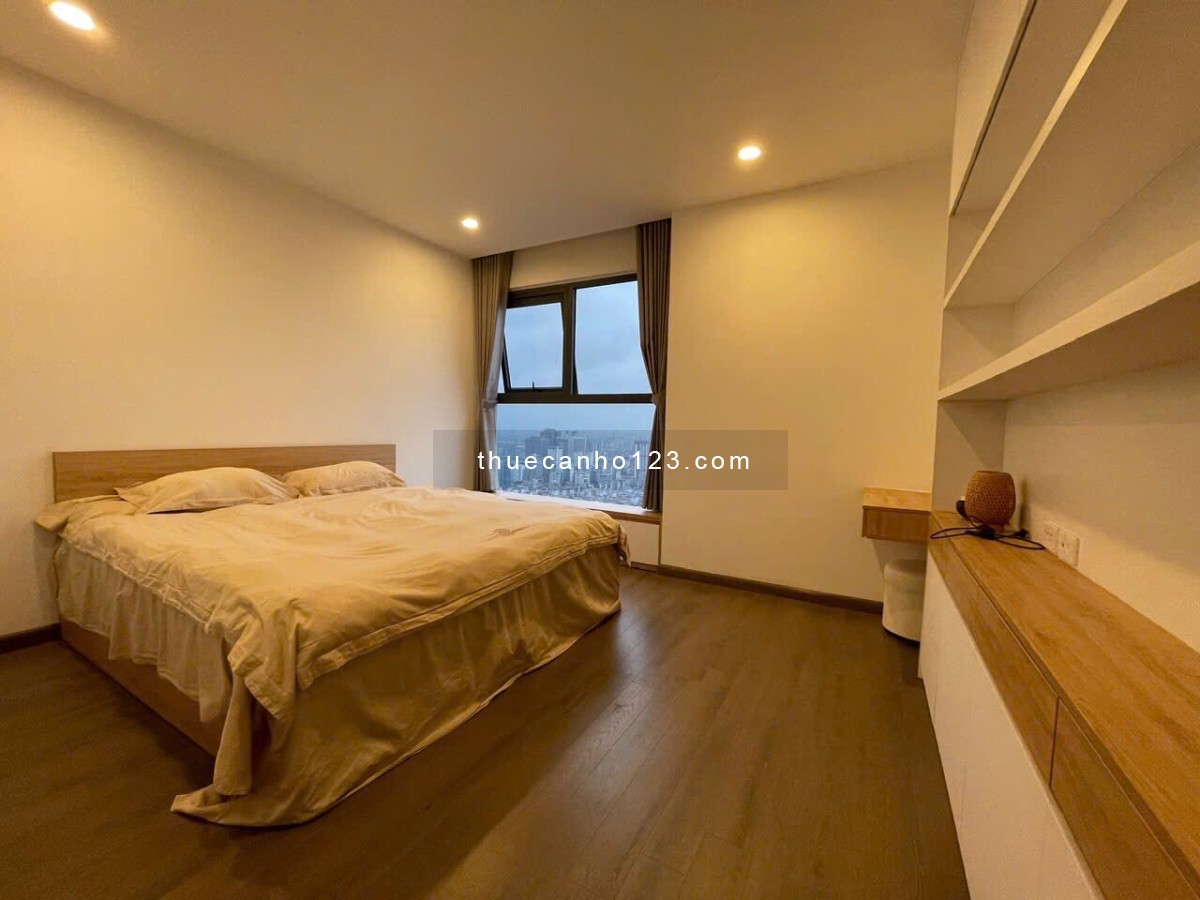 Cho thuê căn hộ FLC 265 Cầu Giấy 3 phòng ngủ, full nội thất, 116m2