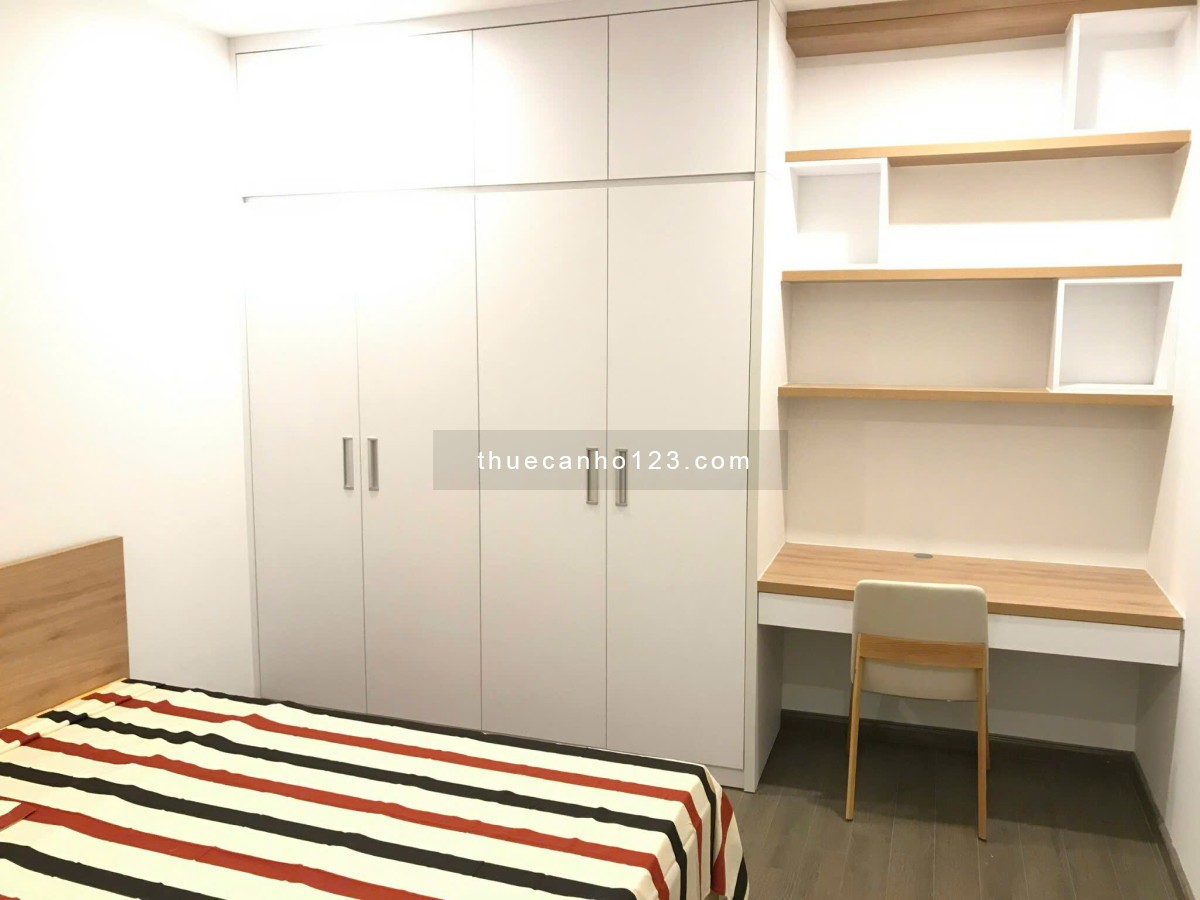 Cho thuê căn hộ FLC 265 Cầu Giấy 3 phòng ngủ, full nội thất, 116m2