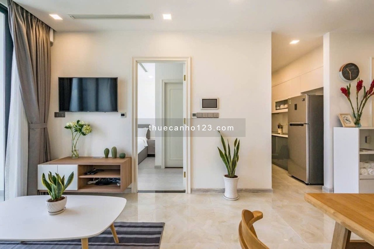 [ Giá tốt ] Cần cho thuê gấp căn hộ 2PN-2WC, view Landmark tại Vinhomes Bason Q1. Lh 0906322053 Linh