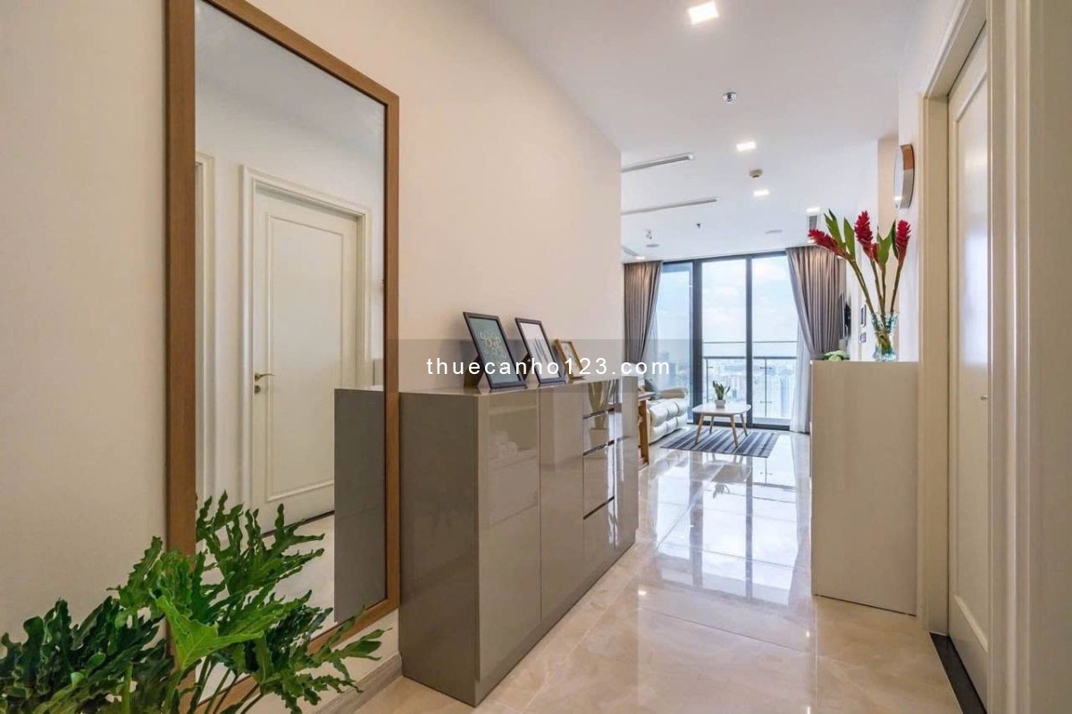 [ Giá tốt ] Cần cho thuê gấp căn hộ 2PN-2WC, view Landmark tại Vinhomes Bason Q1. Lh 0906322053 Linh