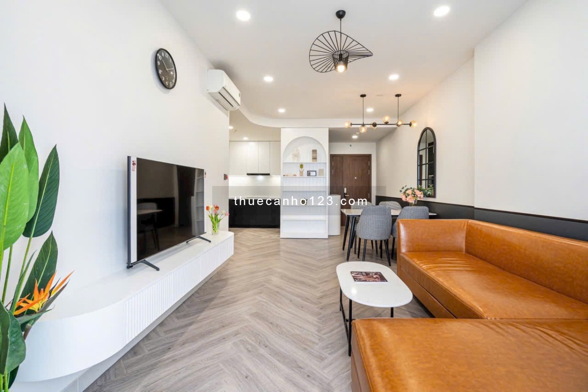 Cho thuê căn 2pn 2wc full nội thất SaigonRoyal Quận 4