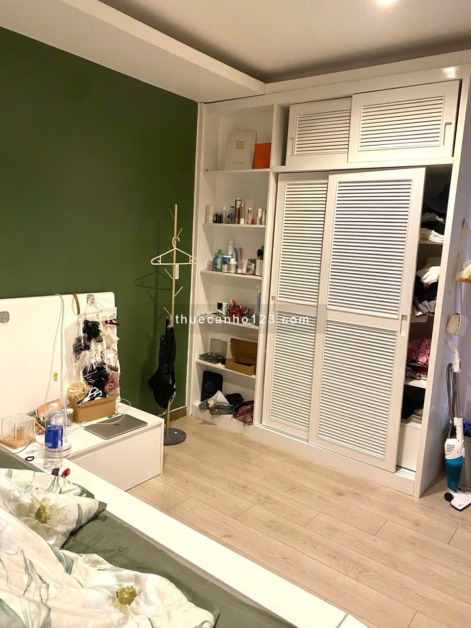 Cho Thuê Căn Hộ SKY CENTER - Phổ Quang Tân Bình 75m2 2 Phòng Ngủ /2WC GIÁ 16TR