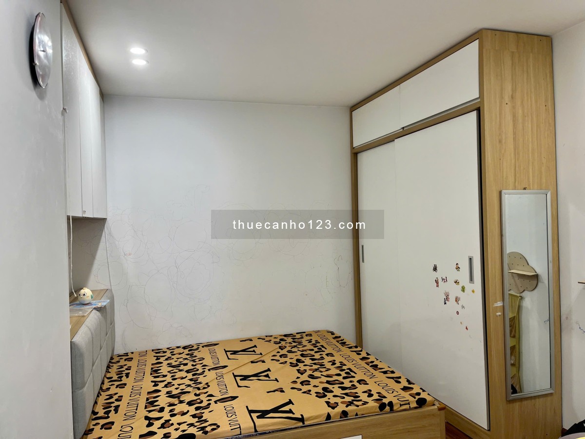 Chính chủ cho thuê căn hộ 176 Định Công 2PN, full nội thất, vào ở ngay