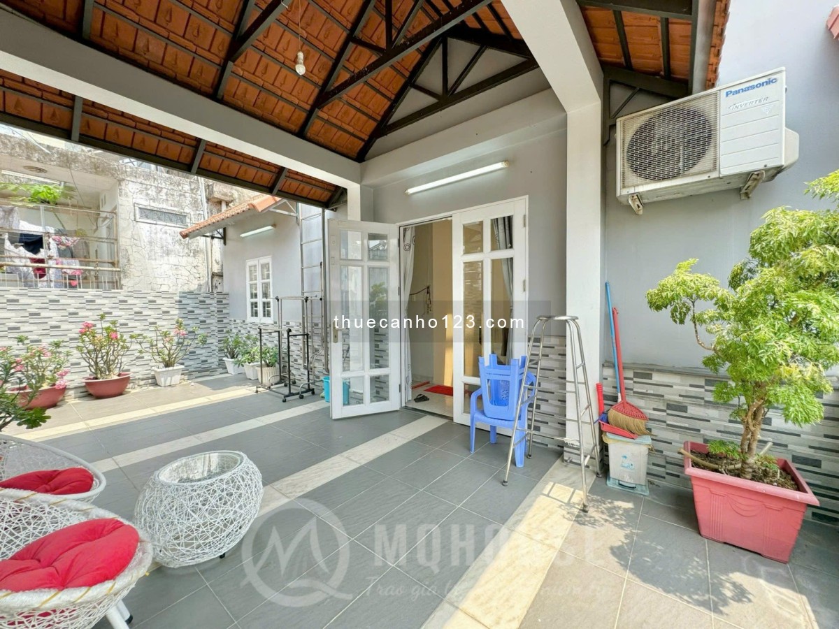 Căn hộ 1PN penthouse full nội thất gần sân bay, Quận Tân Bình