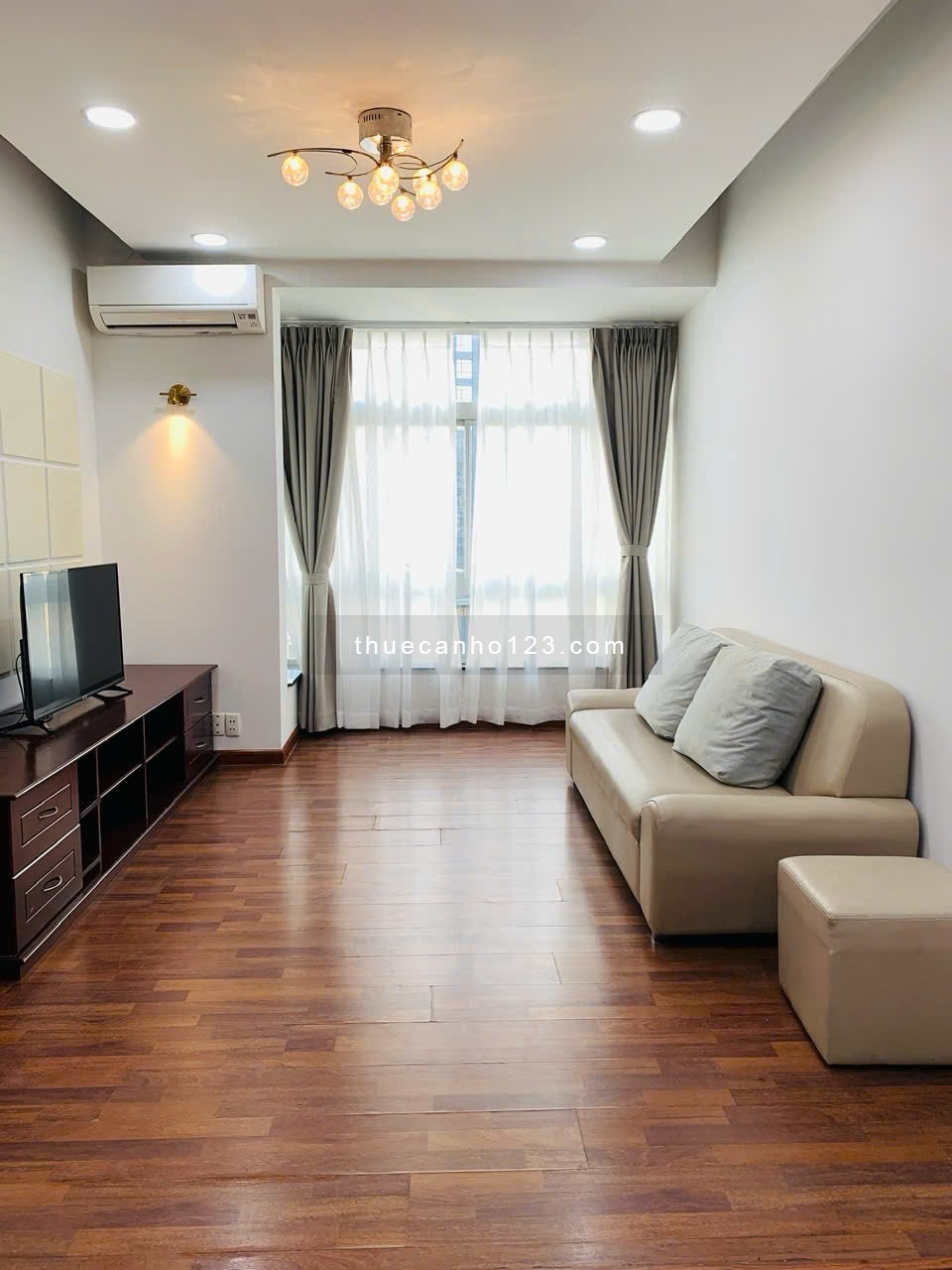 Còn trống gấp căn hộ giá chỉ từ 12 triệu, anh chị nhắn em ngay kẻo hết căn đẹp!