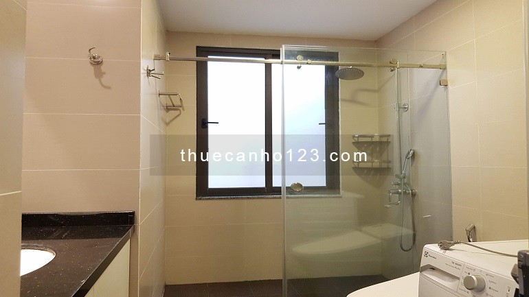 Cho thuê căn hộ dịch vụ tại Tô Ngọc Vân, Tây Hồ, 120m2, 2PN, ban công, view thoáng, đầy đủ đồ