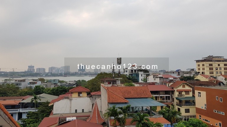 Cho thuê căn hộ dịch vụ tại Tô Ngọc Vân, Tây Hồ, 120m2, 2PN, ban công, view thoáng, đầy đủ đồ