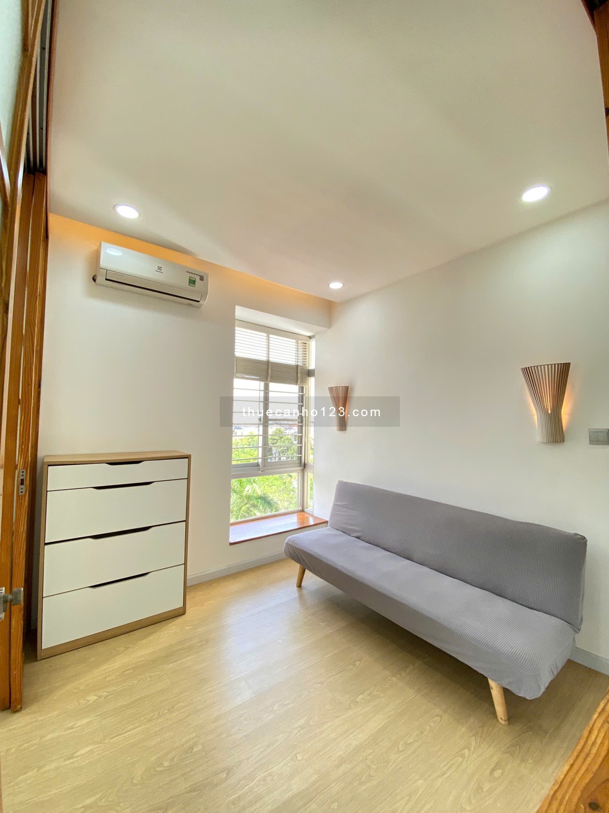Còn trống gấp căn hộ giá chỉ từ 12 triệu, anh chị nhắn em ngay kẻo hết căn đẹp!