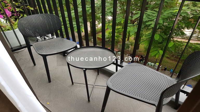 Cho thuê căn hộ dịch vụ tại Trịnh Công Sơn, Tây Hồ, 50m2, 1PN, đầy đủ nội thất đẹp hiện đại