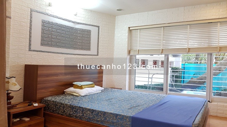 Cho thuê căn hộ dịch vụ tại Đặng Thai Mai, Tây Hồ, 45m2, 1PN, sân vườn, đầy đủ nội thất