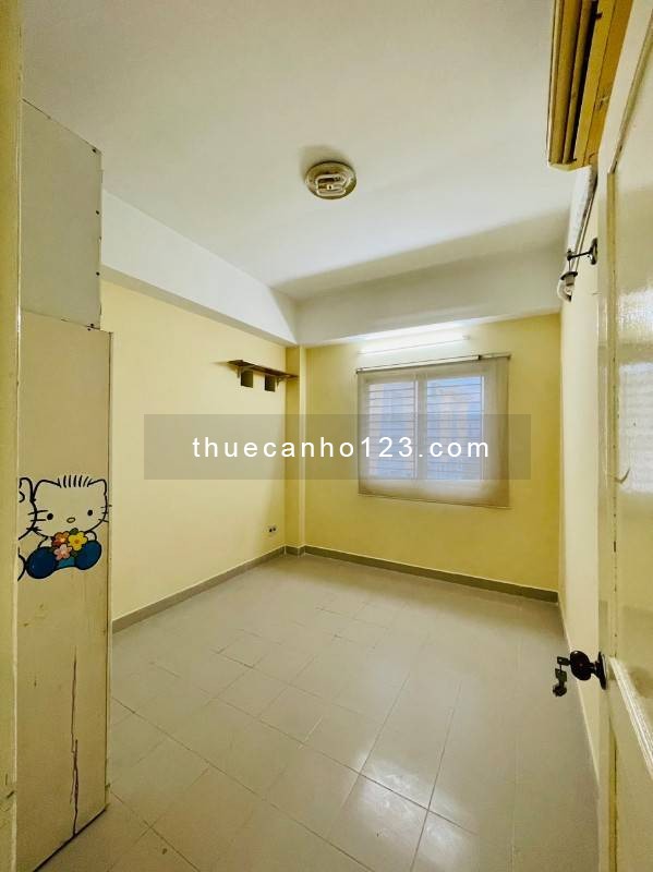 Cần cho thuê căn hộ Phú Thọ quận 11, diện tích 62m2, 2 phòng ngủ, giá thuê 9tr5/tháng