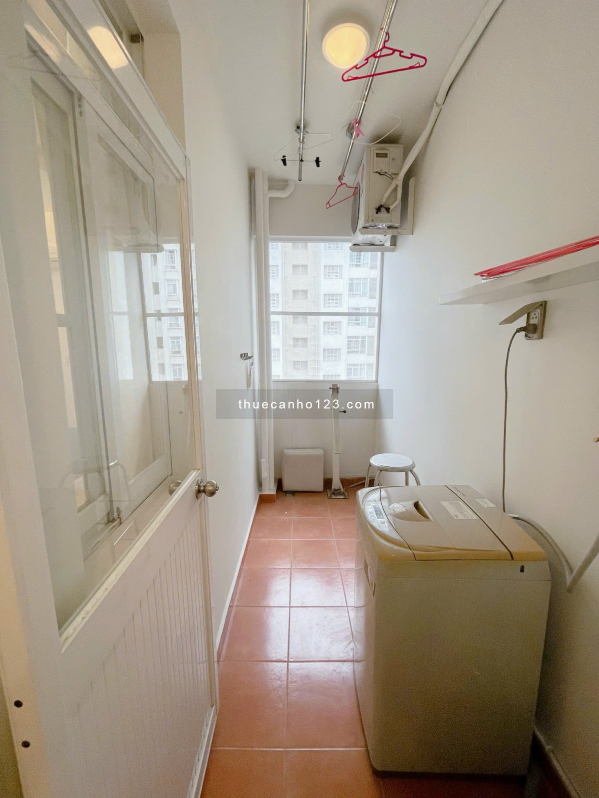 Còn trống gấp căn hộ giá chỉ từ 12 triệu, anh chị nhắn em ngay kẻo hết căn đẹp!