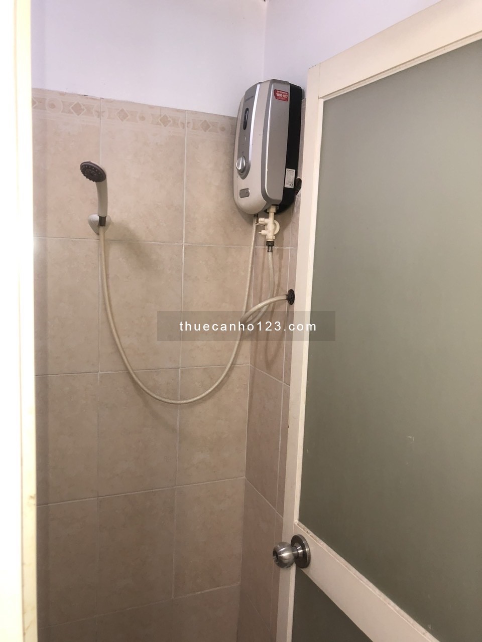 Cho thuê căn hộ Thái An Apartment ngay đầu đường Nguyễn Văn Quá gần Cầu Lương