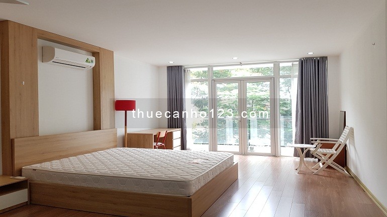 Giảm giá sâu, chỉ 8 triệu cho căn hộ 1 phòng ngủ siêu rộng, với view cây xanh rất đẹp tại Tây Hồ