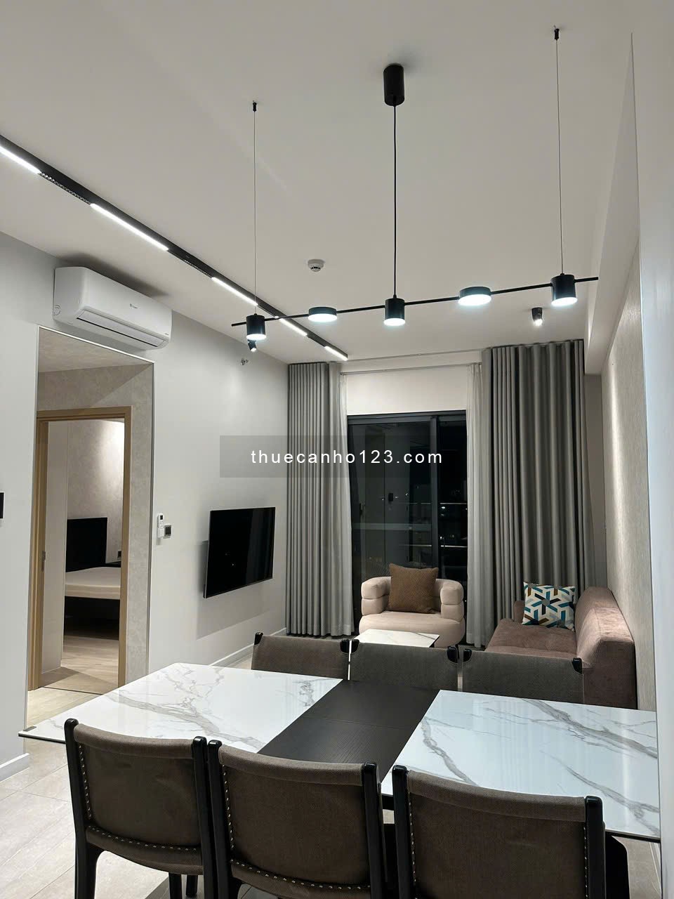 Cần cho thuê nhanh căn hộ cao cấp The Antonia, 2PN 2WC, nhà đẹp, hình thật 100%. Ngoài đẹp hơn