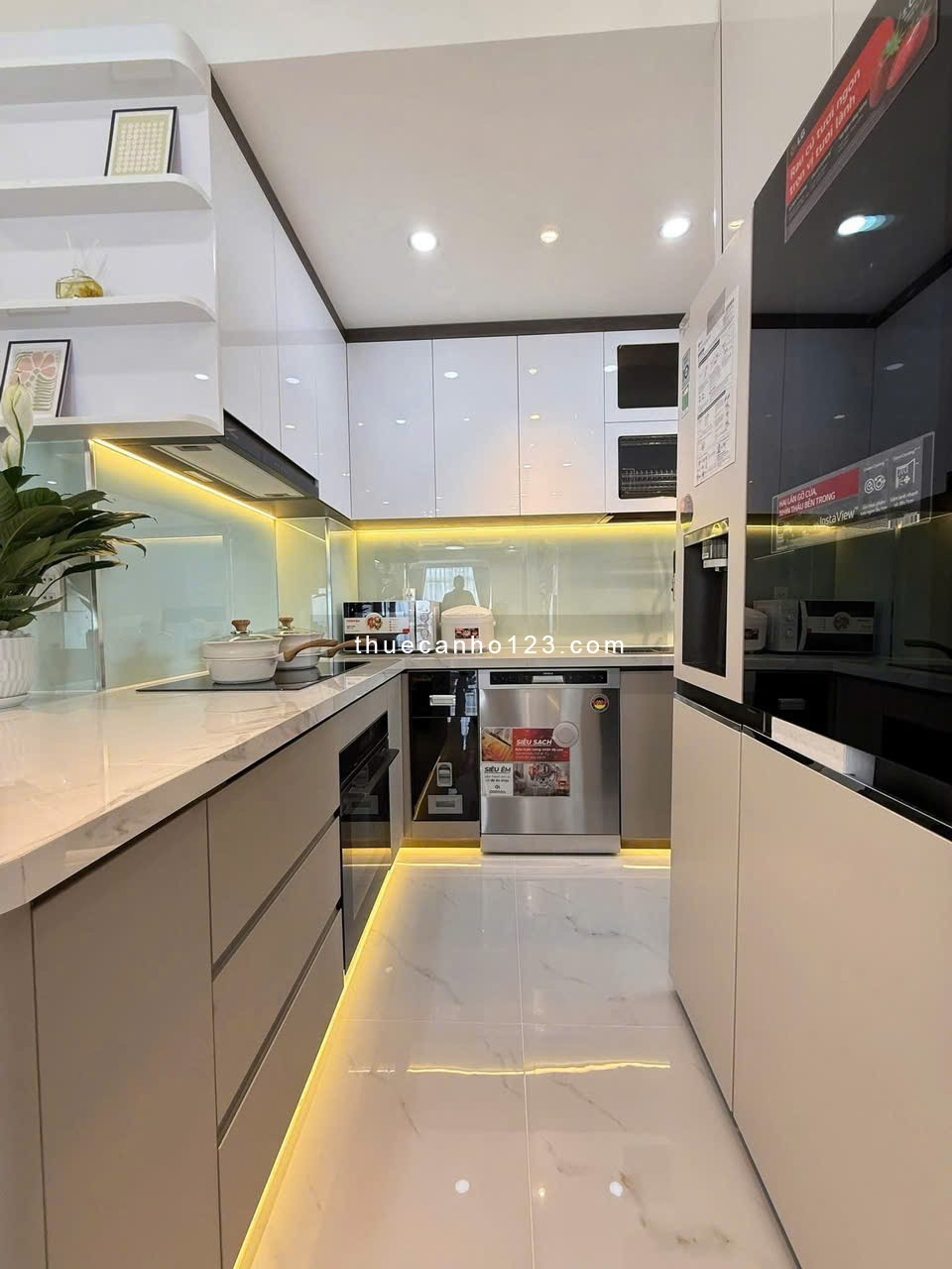 Cần cho thuê nhanh căn hộ Riviera Point, Q7 nhà đẹp, giá rẻ nhất khu vực Liên hệ xem nhà miễn phí