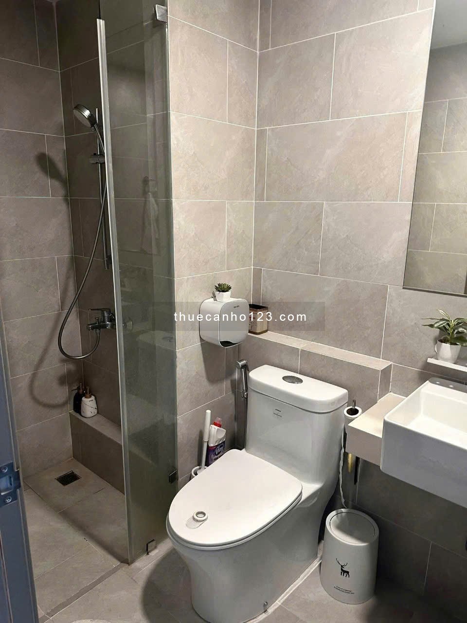 Central Plaza, Phạm Văn Hai, Tân Bình: 75m2, 2p ngủ, 2wc, 14tr/th