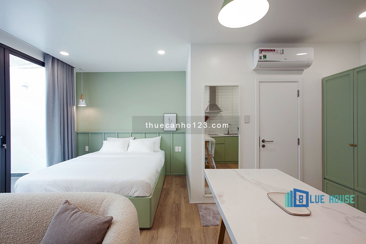 Studio cao cấp gần nhà ga METRO, nội thất mới, full service, có dọn phòng