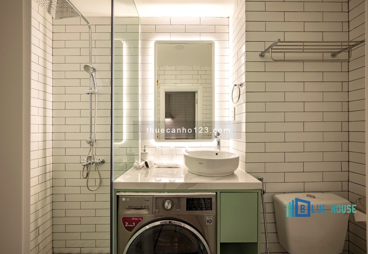 Studio cao cấp gần nhà ga METRO, nội thất mới, full service, có dọn phòng